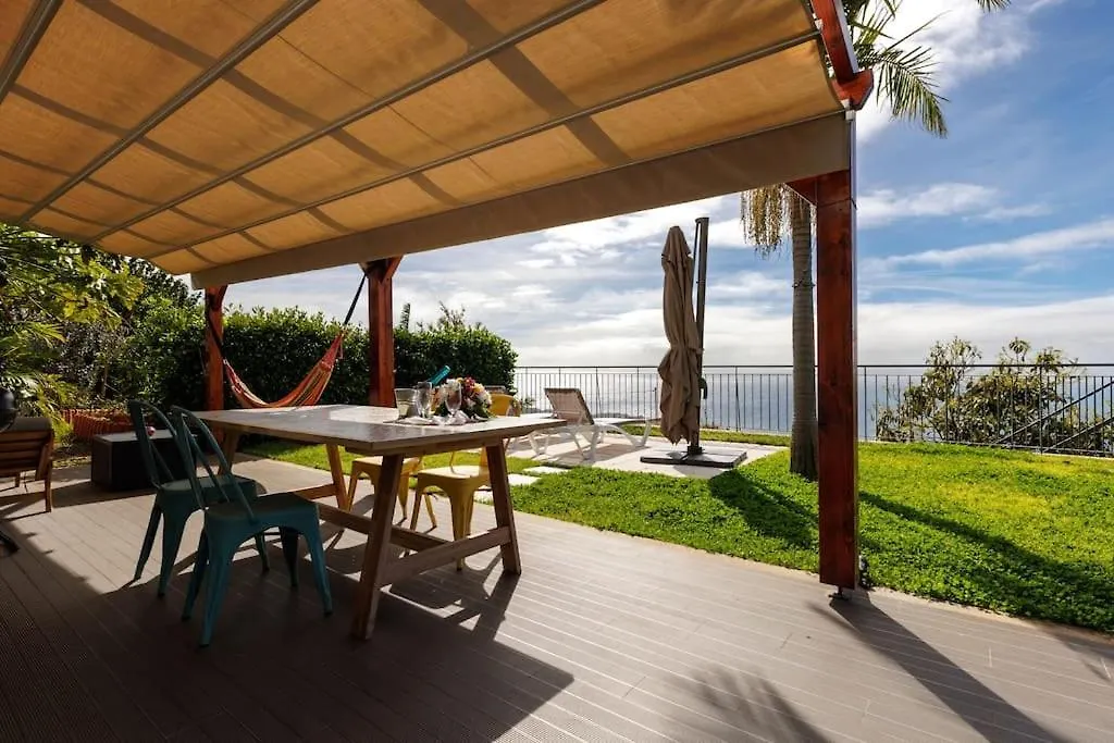 Сasa de vacaciones Jolie Maison Vue Sur L'Ocean Funchal